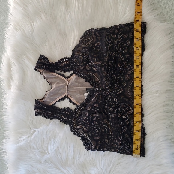 Torrid Semi Sheer Black Floral Lace And Mesh Racerback Bralette Size L - Picture 4 of 4